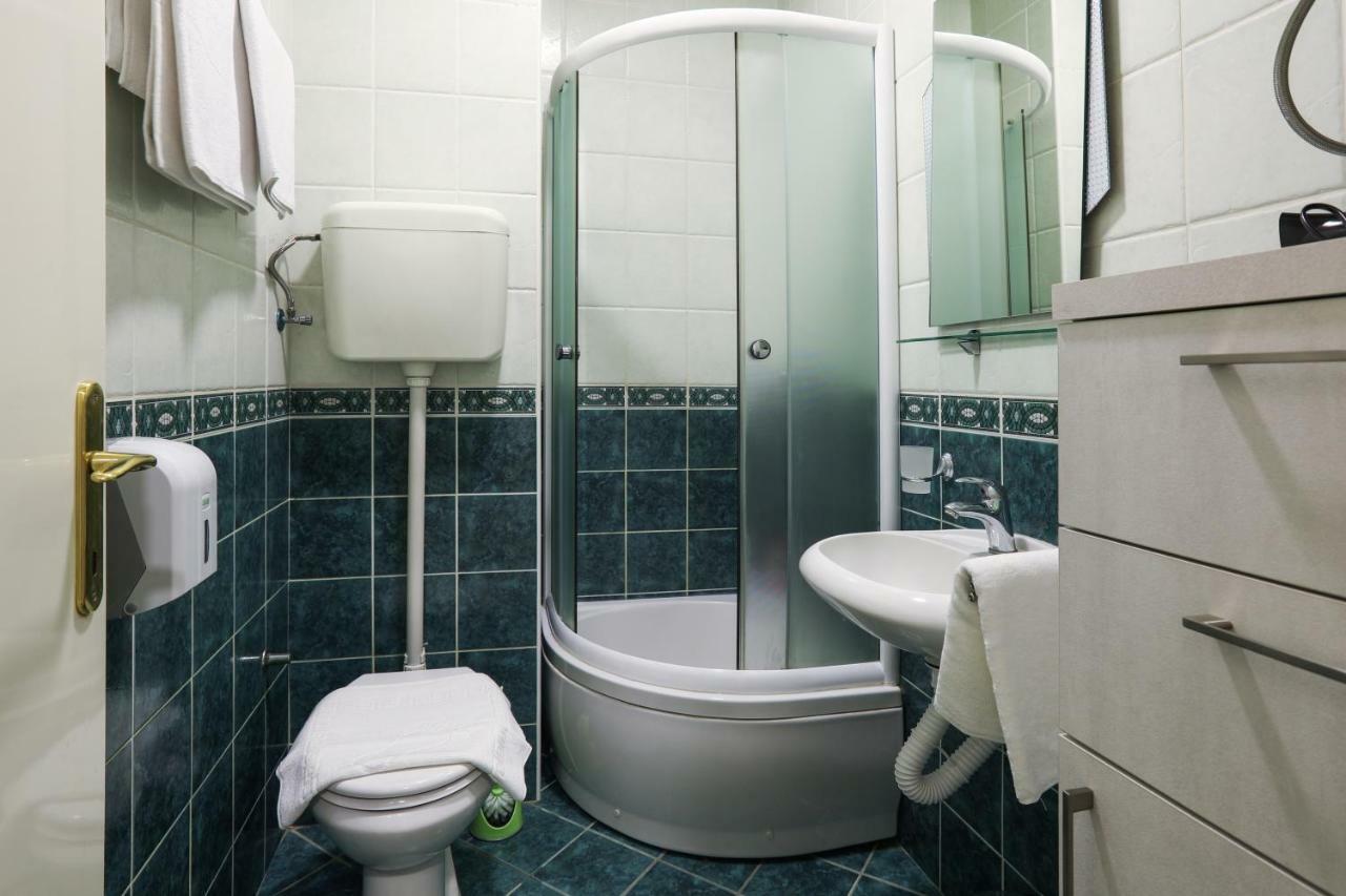 Apartment Promenada 35 Novi Sad Bagian luar foto